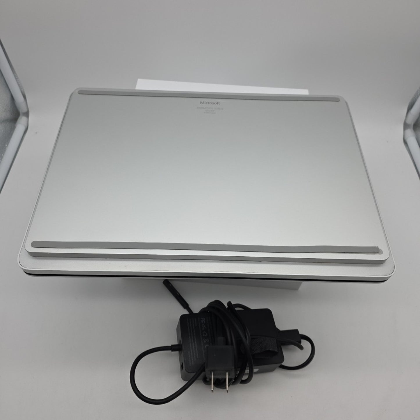 Microsoft - Surface Laptop Studio 2 - 14.4"- Intel Core i7 - 16GB - Rtx4050 L80