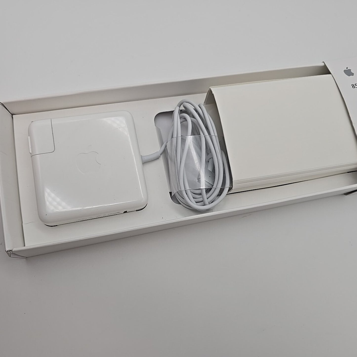 100% Genuine OEM Apple 85W MagSafe 2 Power Adapter ( MacBook Pro Retina) A1424