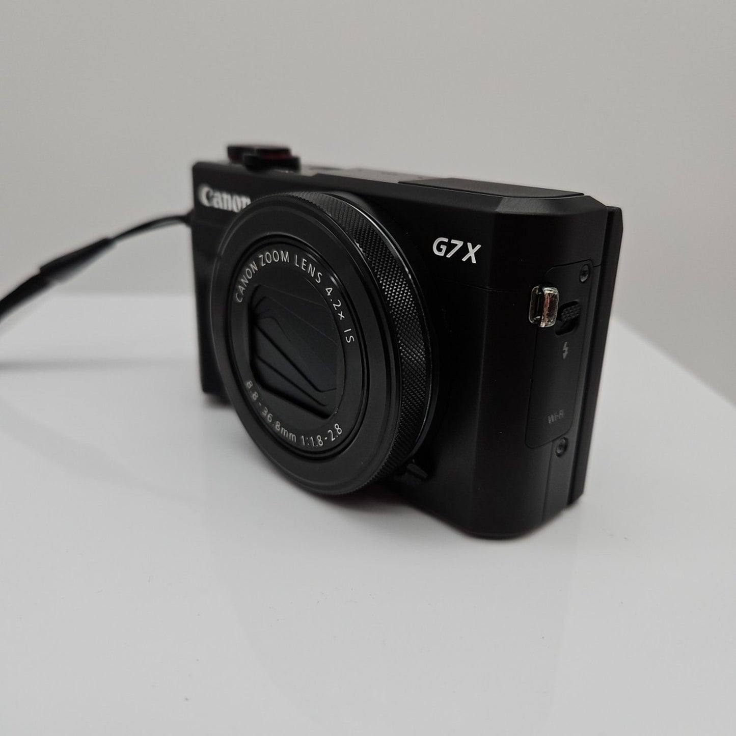 Canon PowerShot G7x Mark II 20.1MP Digital Camera 4.2x Optical Zoom Full-HD Only