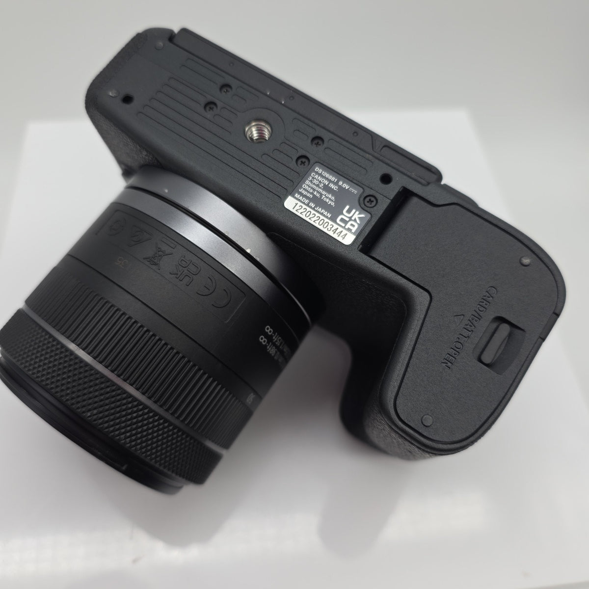 Canon EOS R8 Mirrorless Camera with RF 24-50mm f/4.5-6.3 IS STM SN