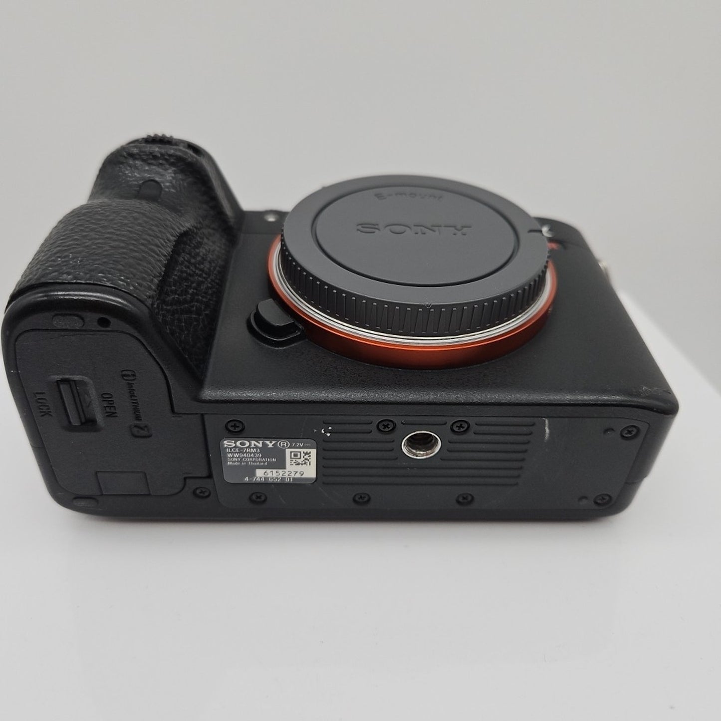 Sony Alpha a7R III Mirrorless Digital Camera (Body Only) SN:2279