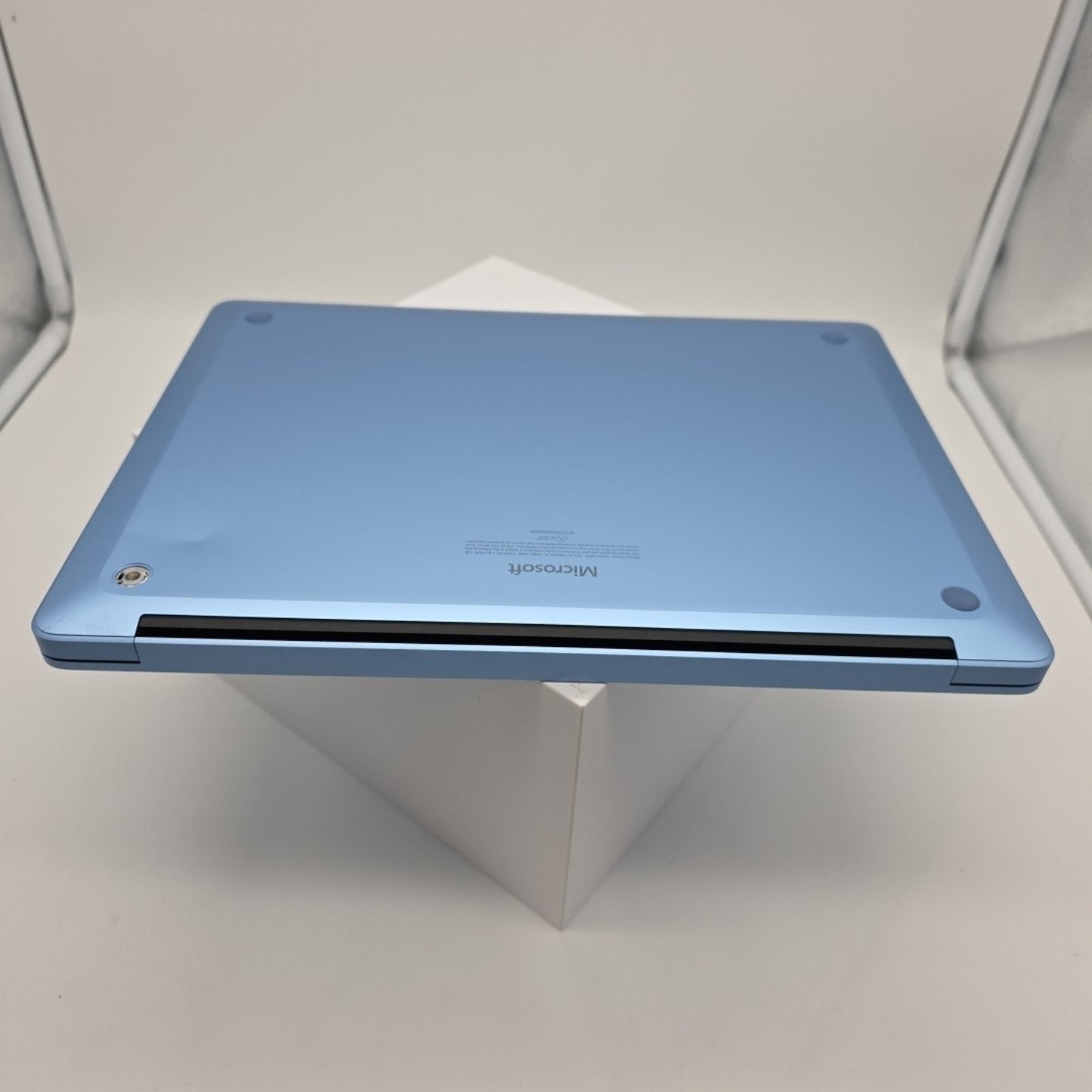 Microsoft Surface Laptop Copilot+ PC 13" Snapdragon X Plus 16GB RAM 512GB L87