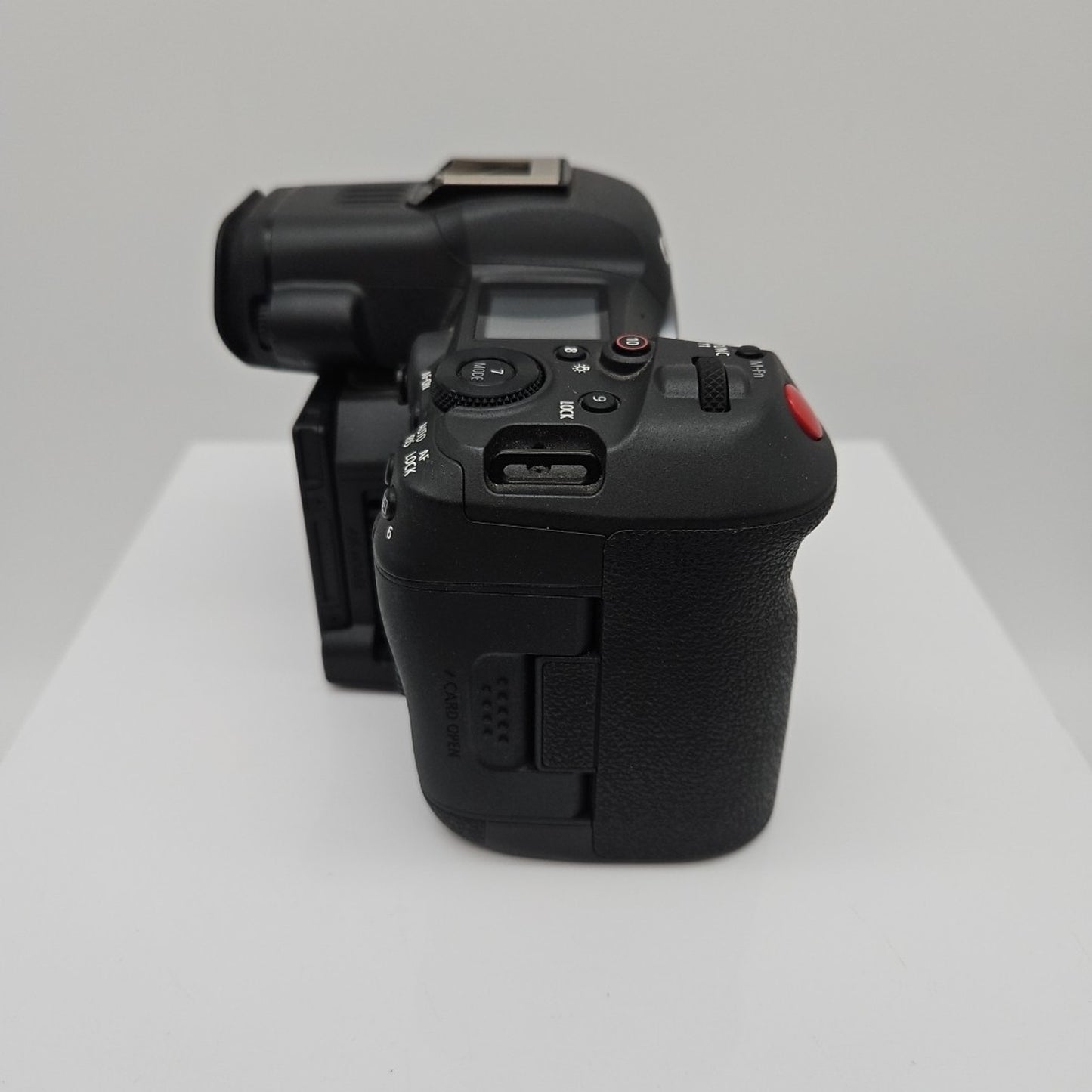 Canon EOS R5 C 45.0MP Mirrorless Camera (RF 24-105mm f/4 L IS USM) SN1021