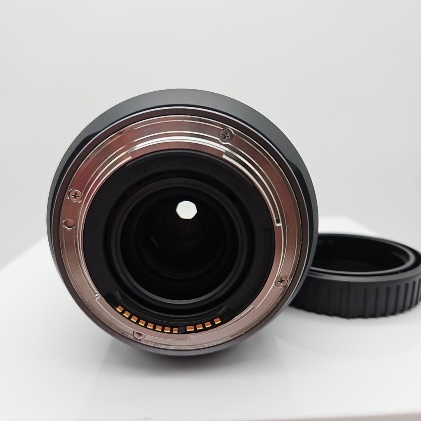 Canon RF 24-240mm f/4-6.3 IS USM Lens COSMETIC CRACK