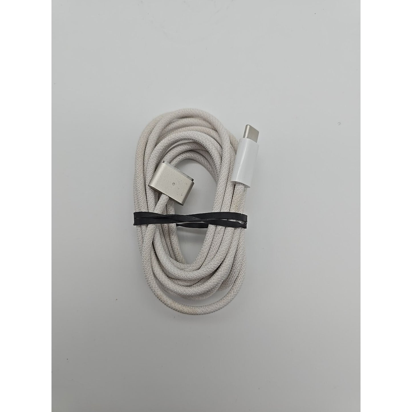 Genuine Apple USB-C to MagSafe 3 Cable (2 m) - MLYV3AM/A