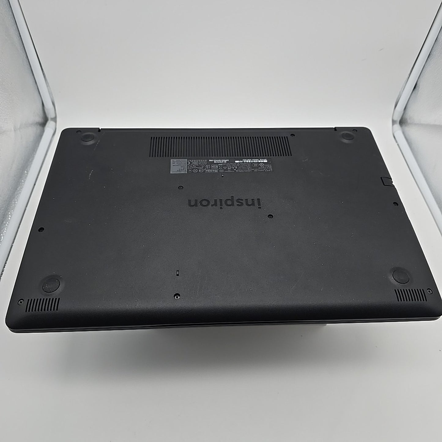 Dell Inspiron 3583 p86f002 15" i3-8145U 2.1GHz 8GB RAM 128GB L33
