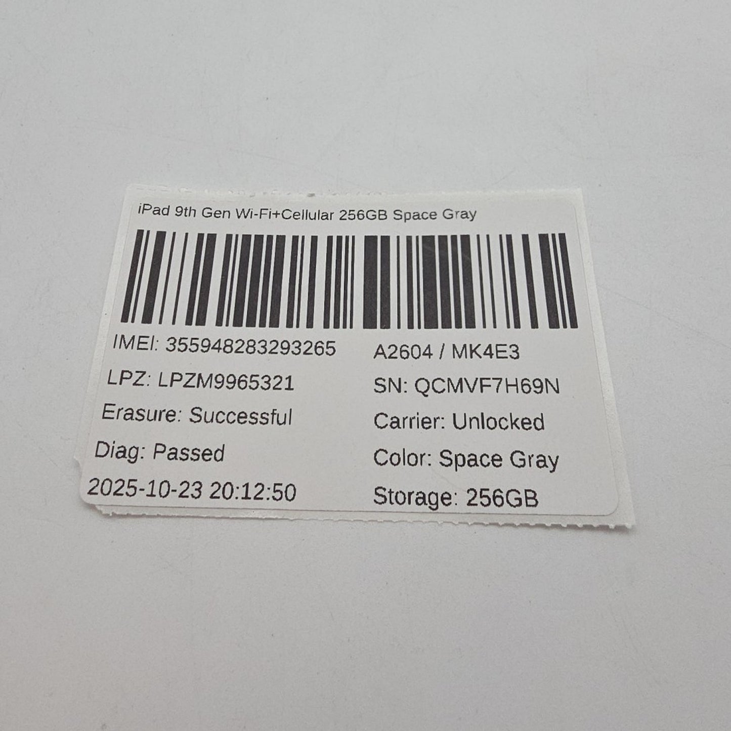 Apple iPad 9th Gen 256GB Wi-Fi + 4G Cellular Unlocked 10.2 Space gray A2604