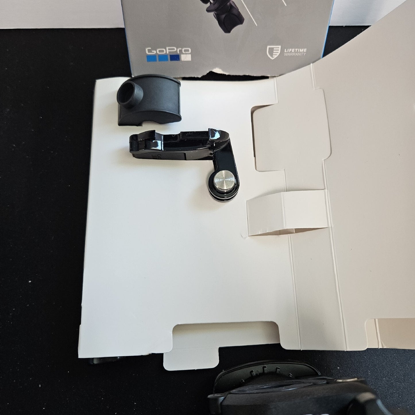 GoPro Handlebar/Seatpost/Pole Mount (All GoPro Cameras) - Official GoPro Mount