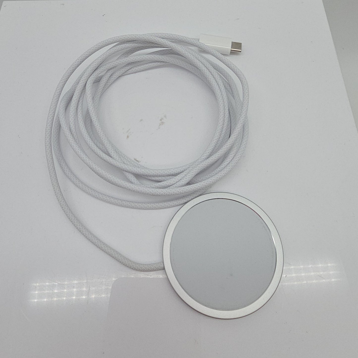 Apple MGDM4LL/A MagSafe Charger (2m) - Wireless Charger A3503