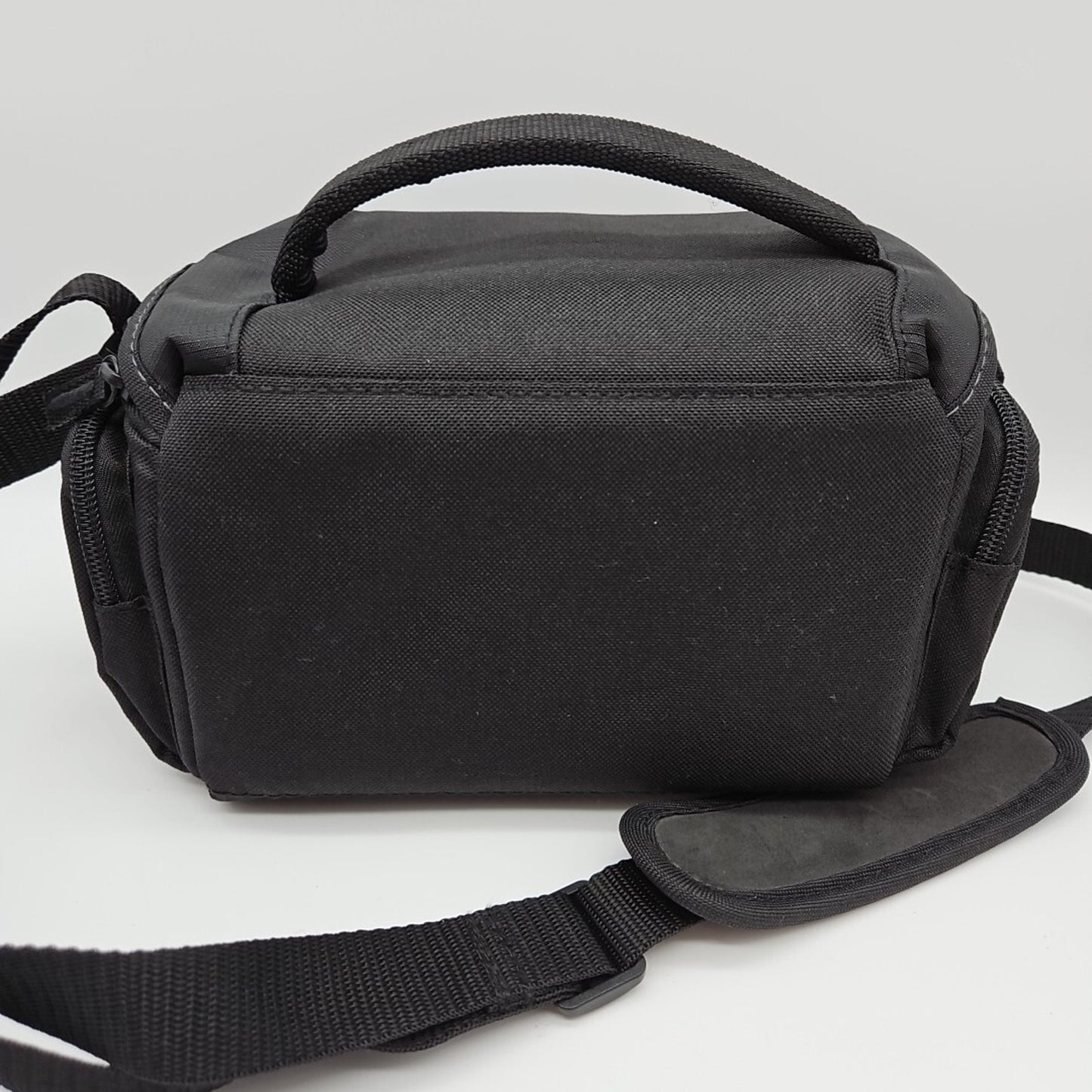 Sony LCS-U21 Soft Carrying Case for Cyber-Shot and Alpha NEX Cameras (Black)