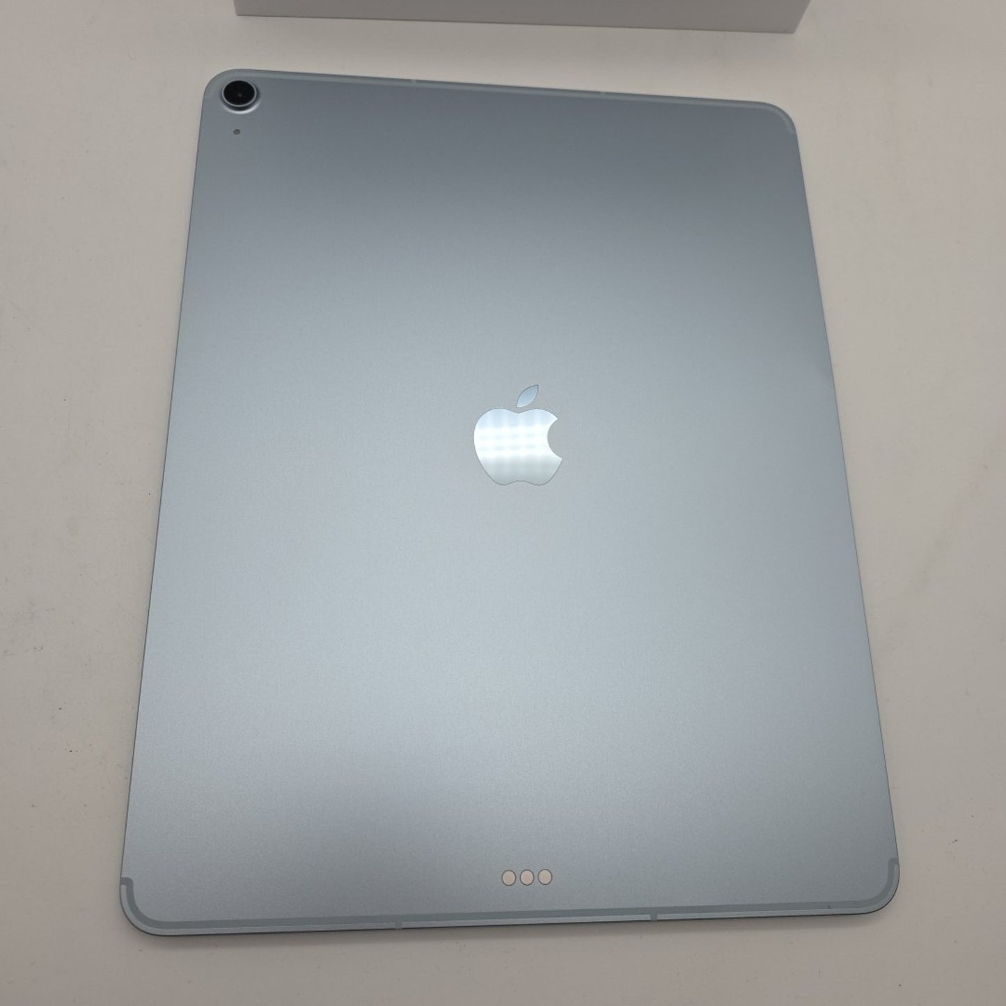 Apple iPad Air 13 (M3) 128GB WiFi Blue - Bent