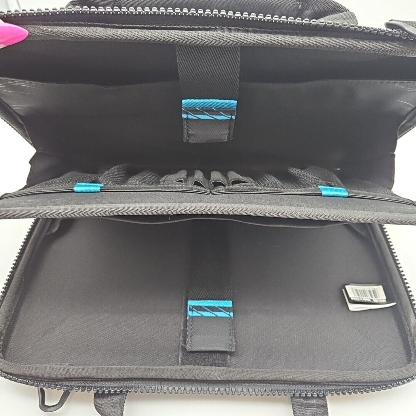 Thule Gauntlet 4 Attache Briefcase for 13" 14" Macbook Pro & MacBook air