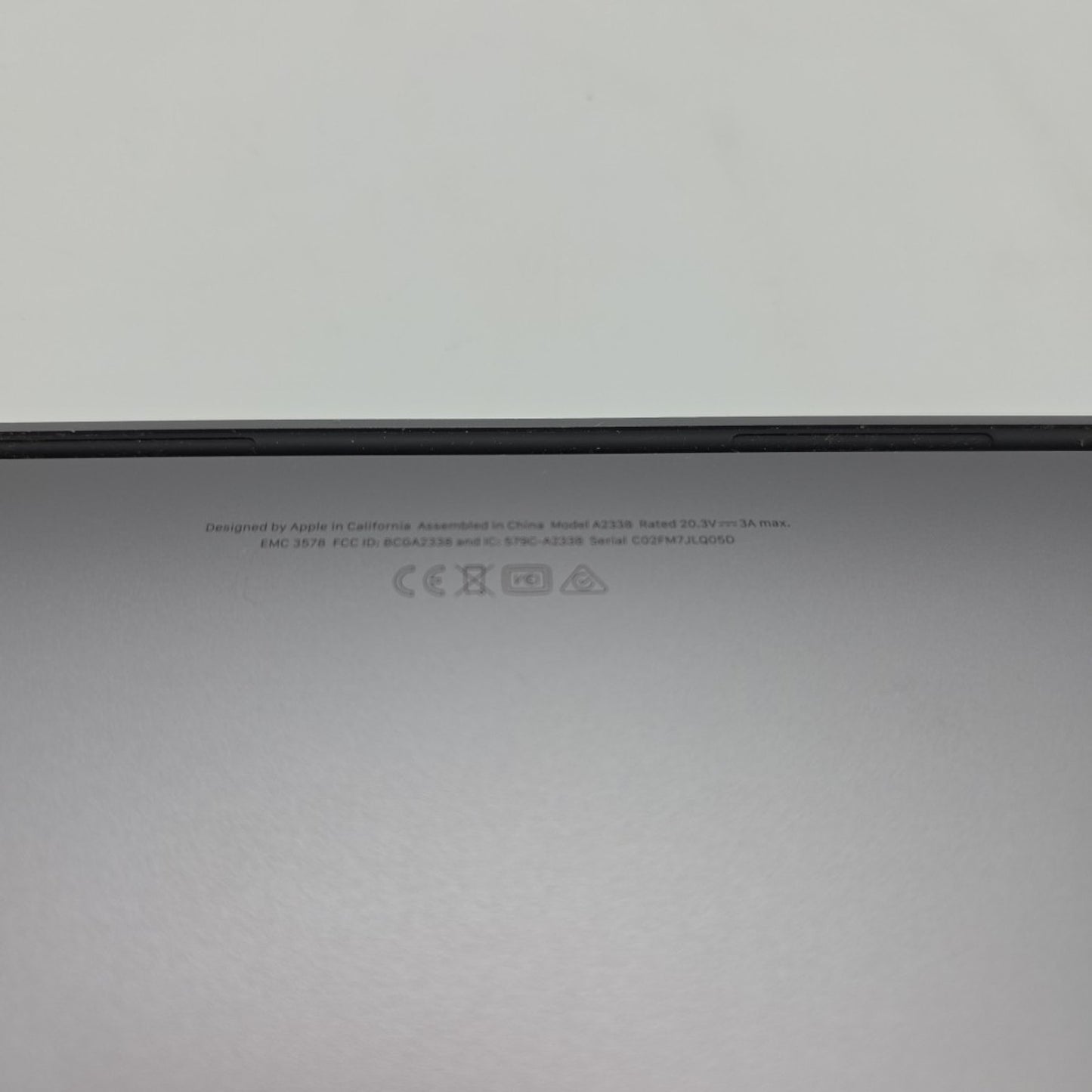Apple MacBook Pro 13" 2020 A2338 M1 8/8GPU 3.2GHz 8GB 256GB MYDA2LL/A L141