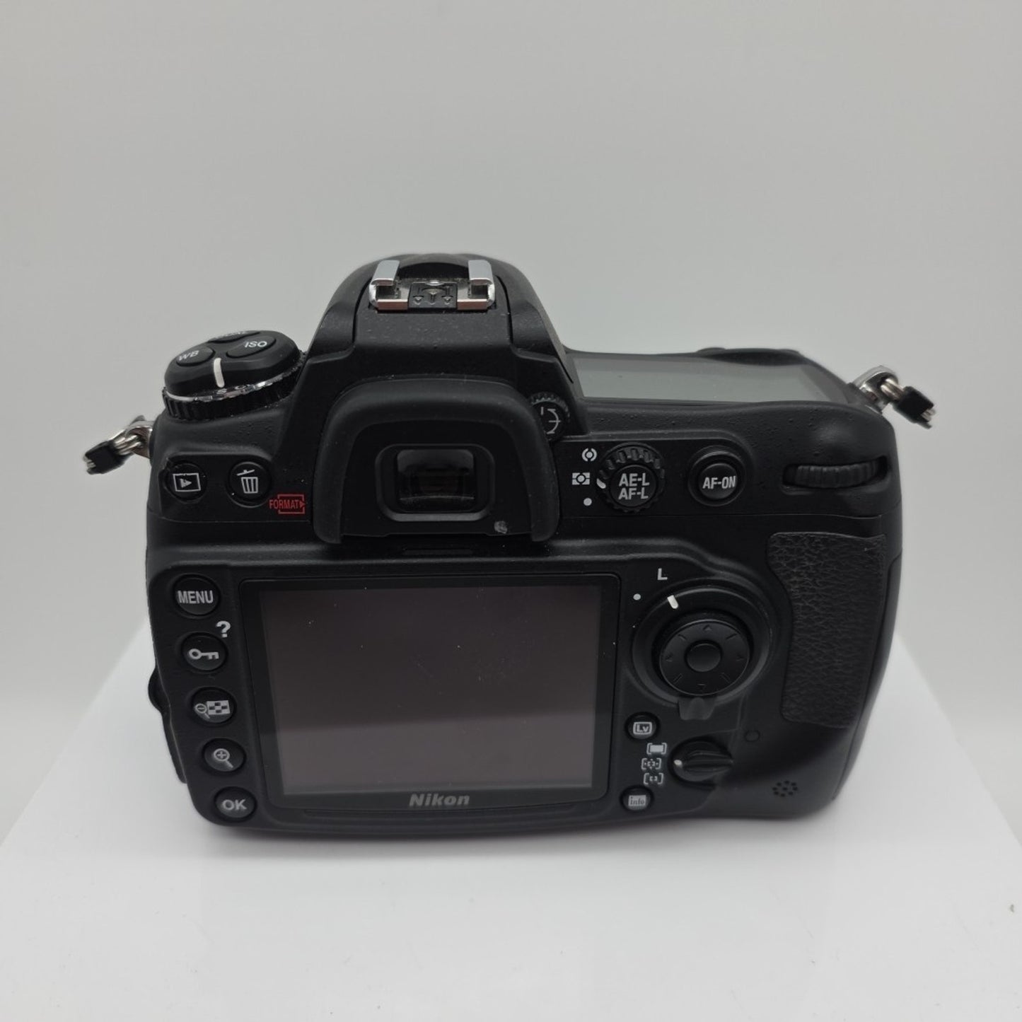 Nikon D300S 12.3MP - DSLR with Nikon 18-55mm VR Lens
