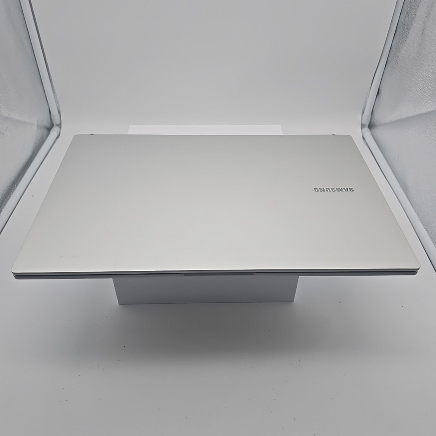 Samsung Galaxy Book 15.6" (256GB SSD, Intel Core i7-1165G7, 2.8GHz, 16GB, 512ssd