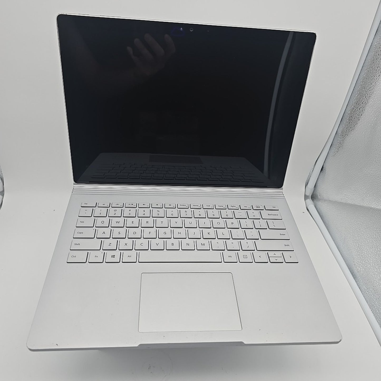 Microsoft Surface Book 3 13.5 QHD+ TOUCH 1.2 GHz i5-1035G7 8GB 256GB SSD L15