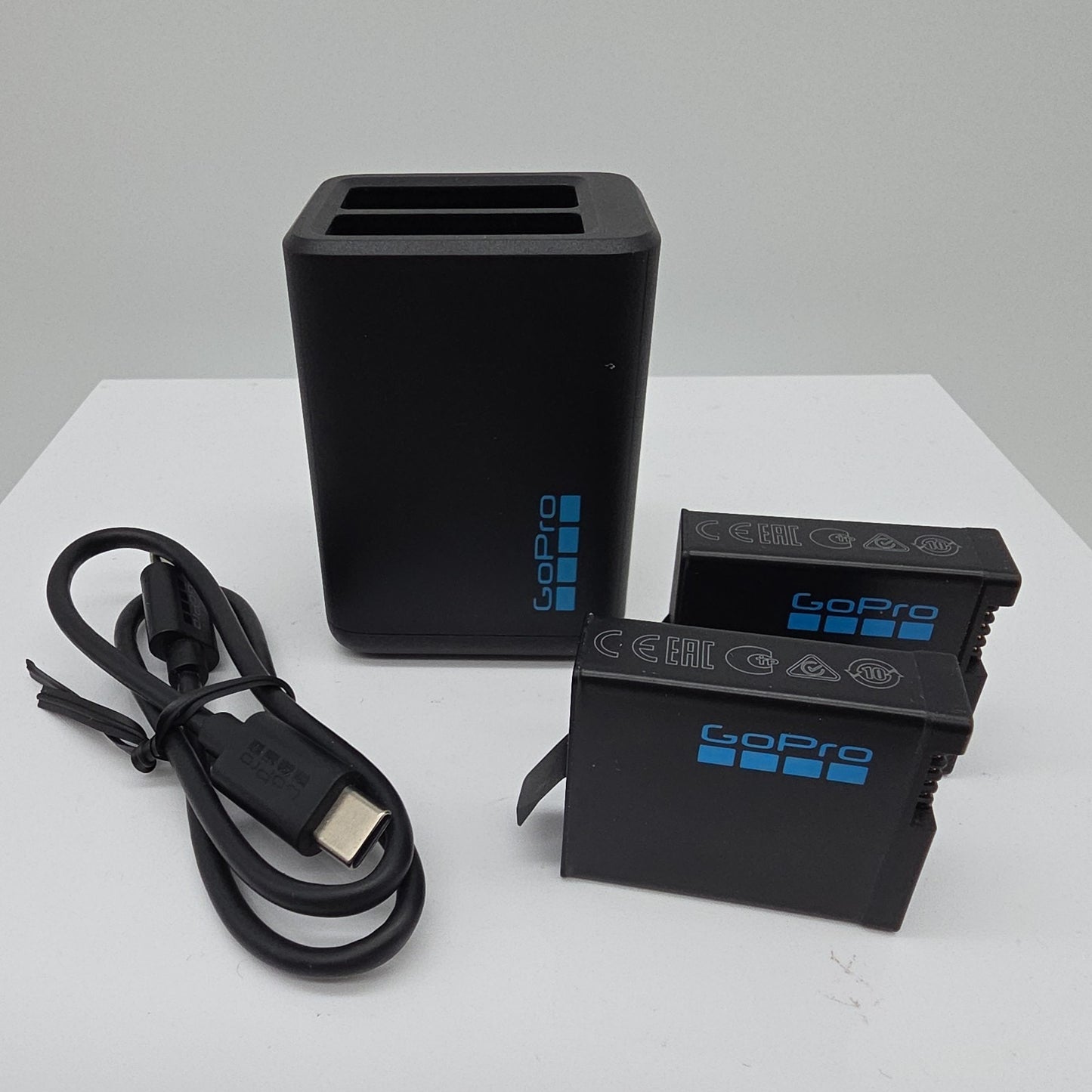 GoPro - Dual Battery Charger + 2 Enduro Batteries for HERO13 Black - Black