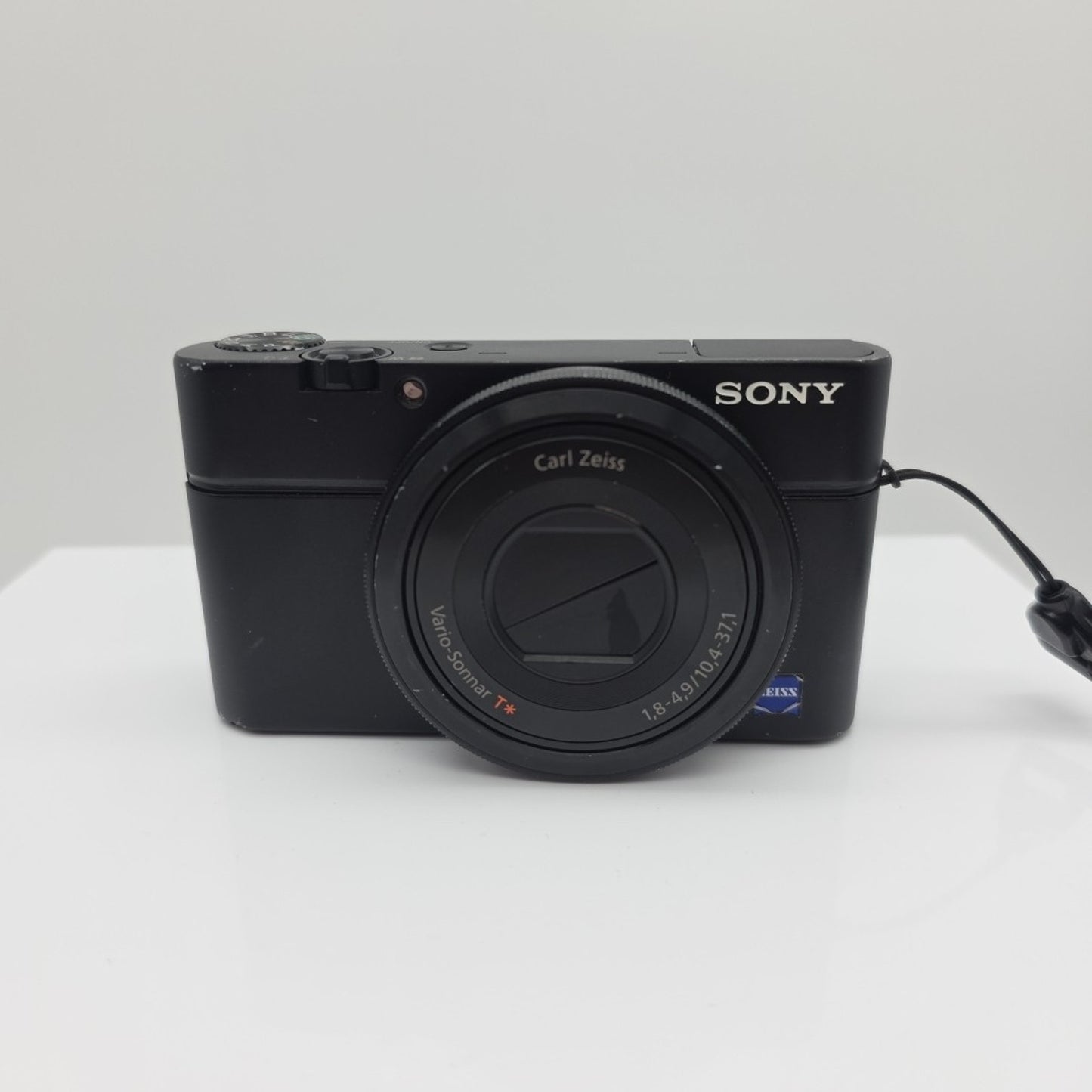 Sony 20.2 MP Exmor CMOS Digital Camera 28-100mm 3.6x Zoom Lens (DSC-RX100/B)