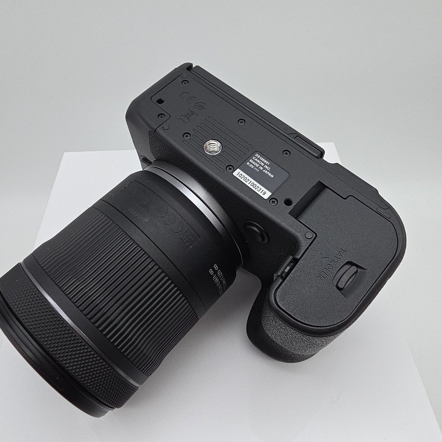 Canon EOS R6 Mark II Mirrorless Digital Camera & RF 24-105mm f/4-7.1 IS STM 2319