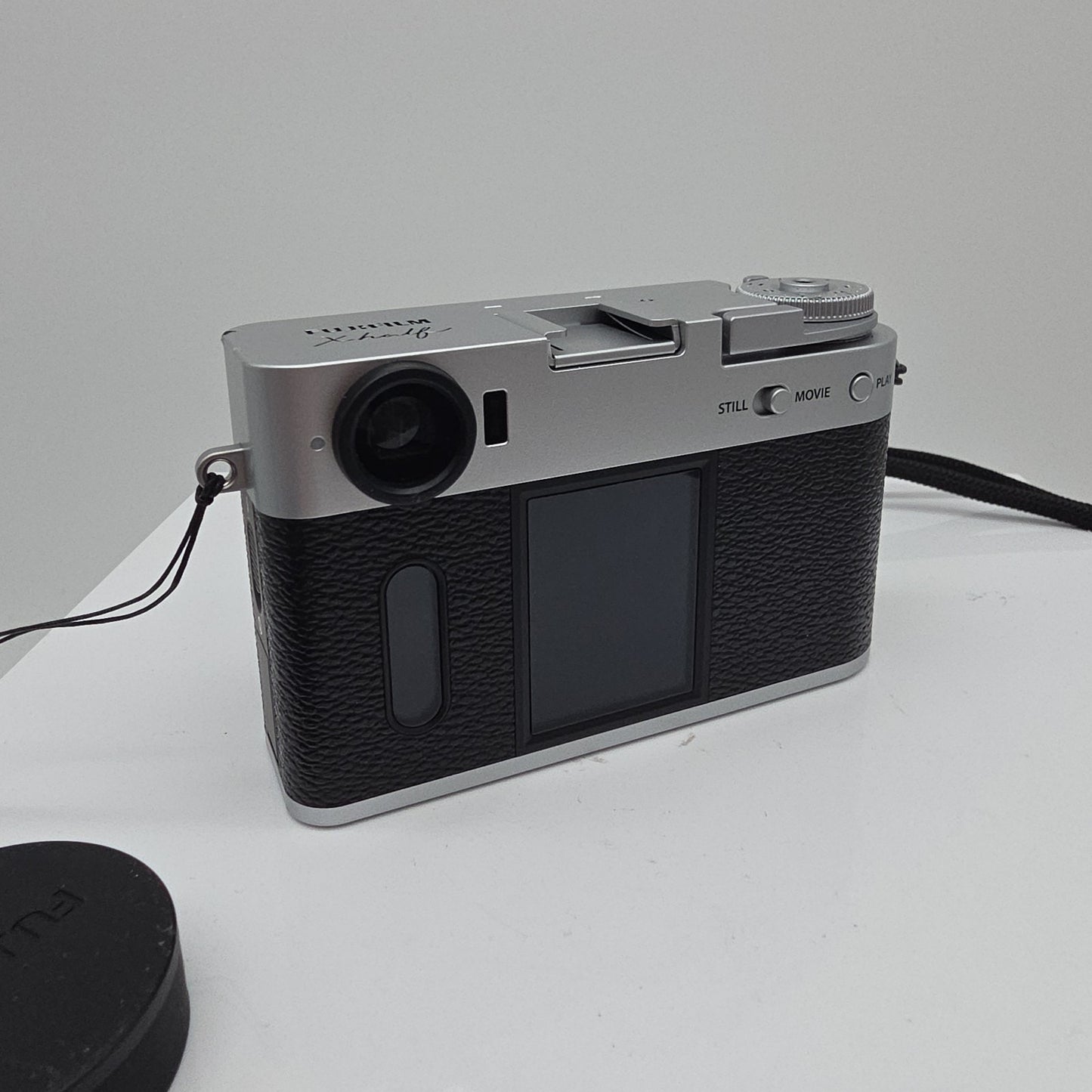 Fujifilm x Half Digital Camera Silver SN 0484