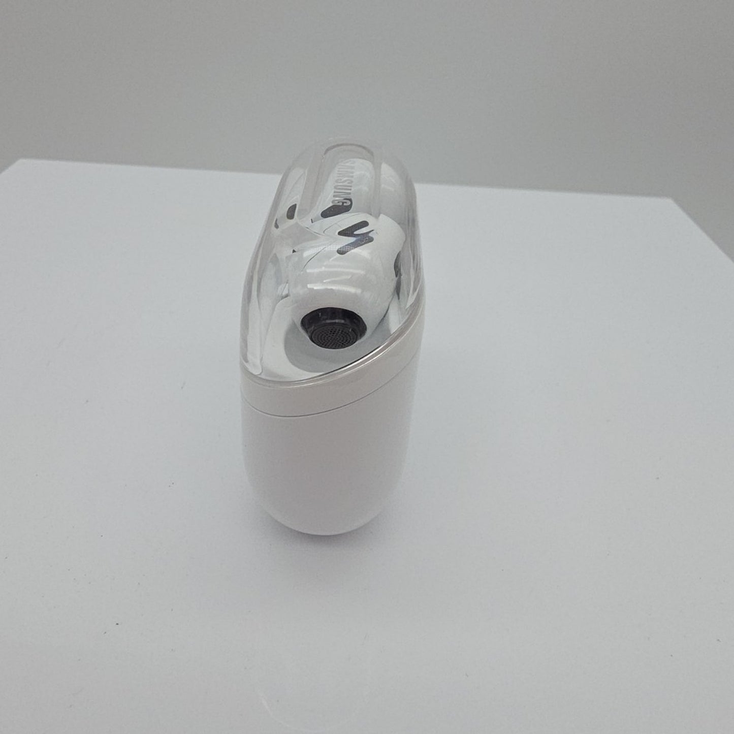 Samsung Galaxy Buds3 Pro SM-R630 Wireless Earbud Headphones - White CRACK