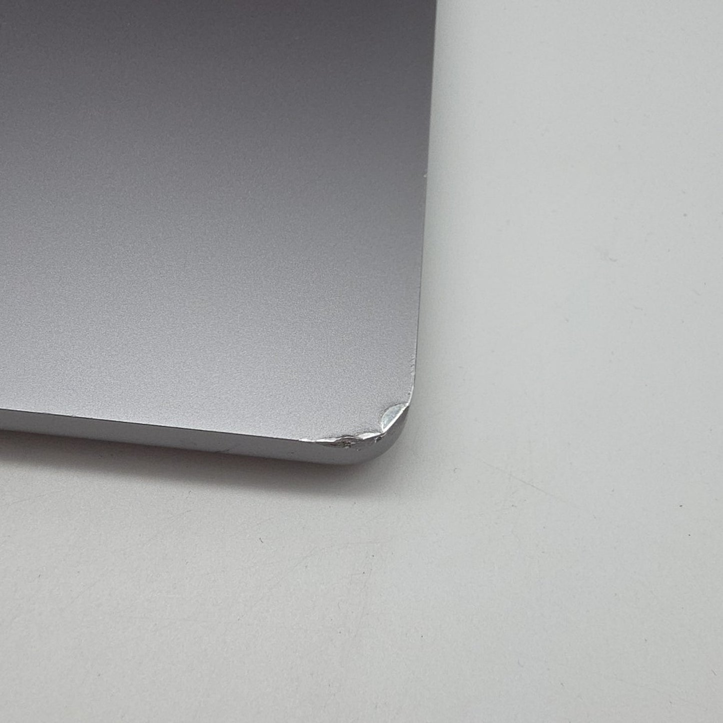 2021 Apple MacBook Pro 16" M1 Pro 10-CPU 16-GPU 16GB RAM 512GB SSD Gray L204