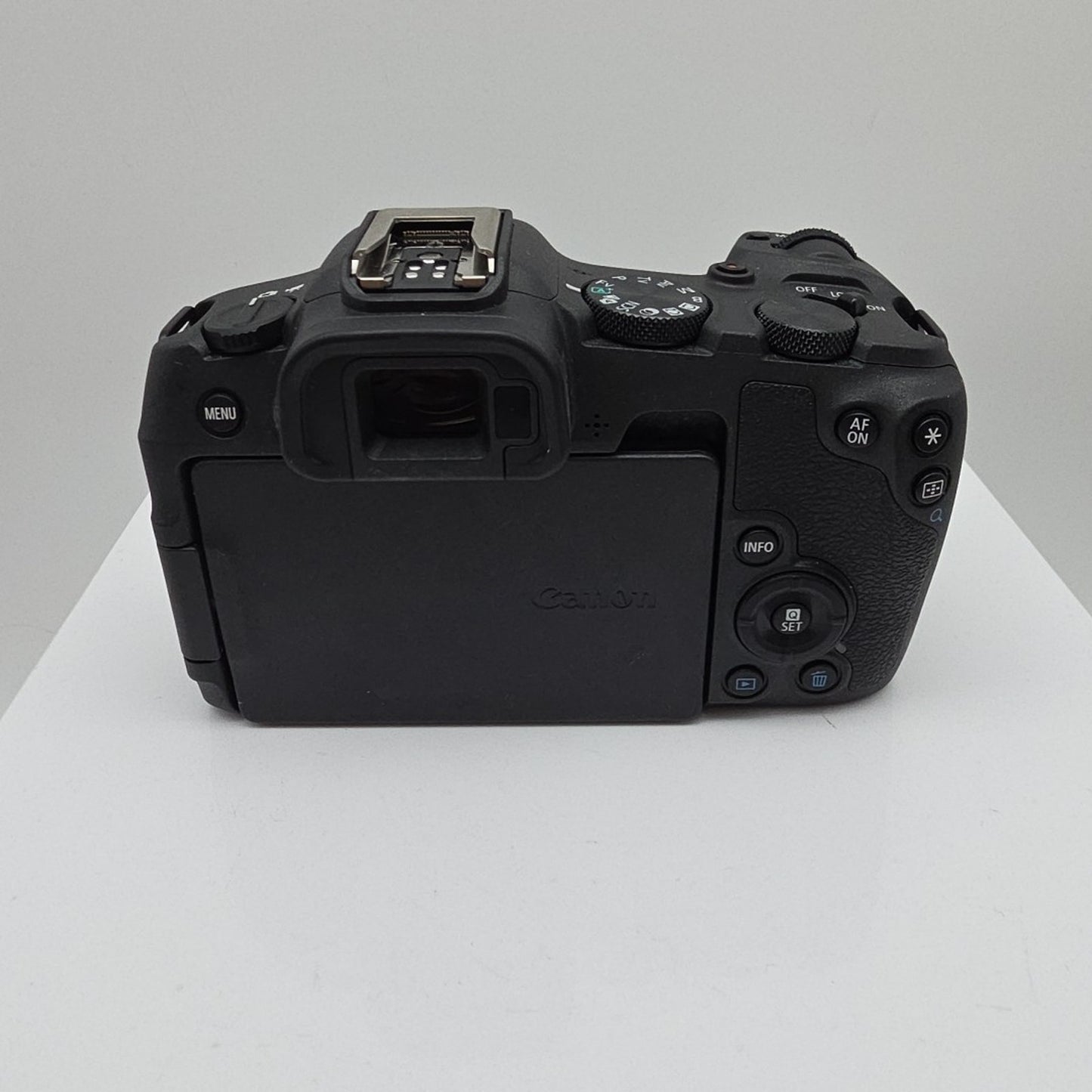 Canon EOS R8 24.2 MP Mirrorless Camera Kit DEFECT- ERROR 70 NO SCREEN