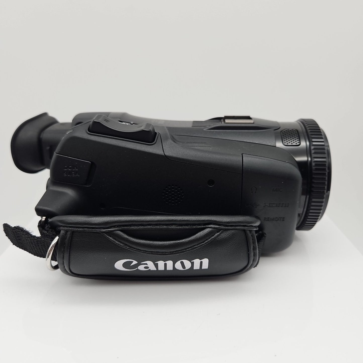 Canon Vixia HF G70 (5734C002) 4K UHD Camcorder - Black