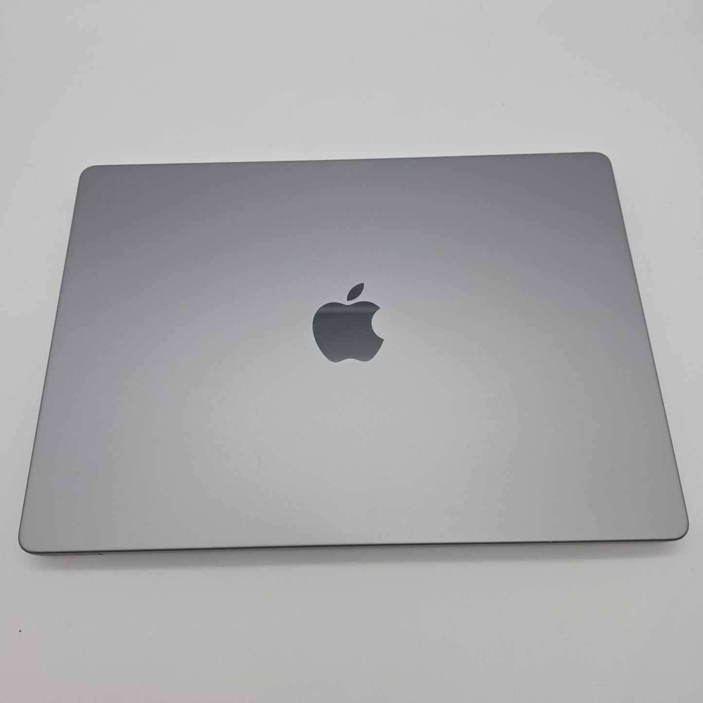 Apple MacBook Pro 14" M1 Pro Chip 512GB 16GB Space Gray MKGP3LL/A 2021 L113