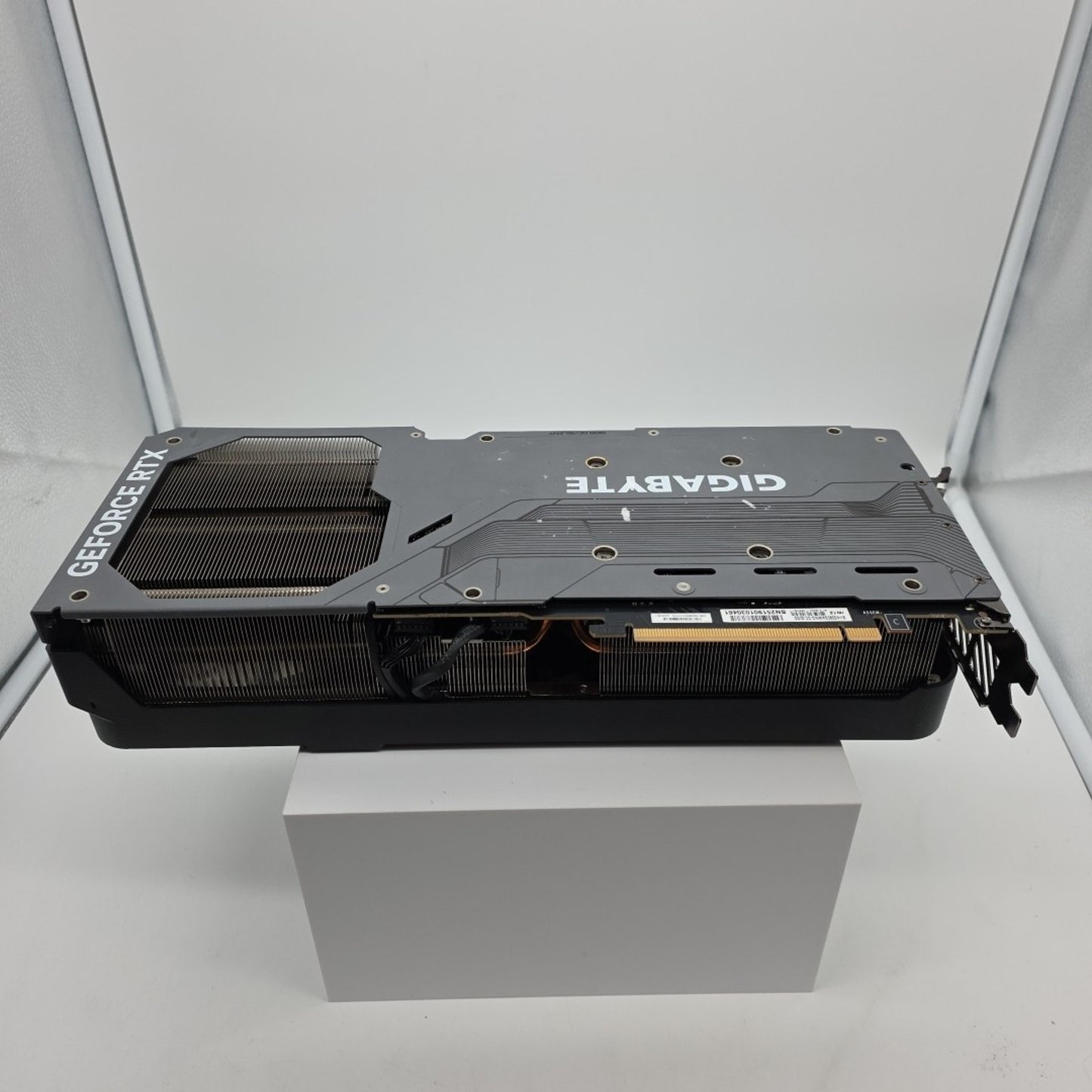 *FOR PARTS Gigabyte RTX 5090 WINDFORCE No Core & VRAM (US Stock)