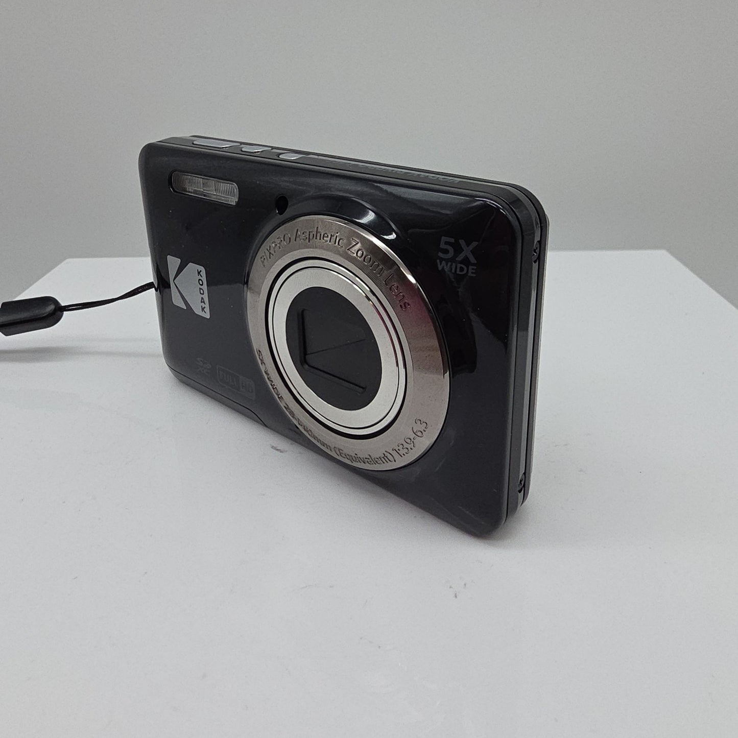 Kodak Pixpro FZ55 Black Digital Camera 5x Zoom 16MP with Battery