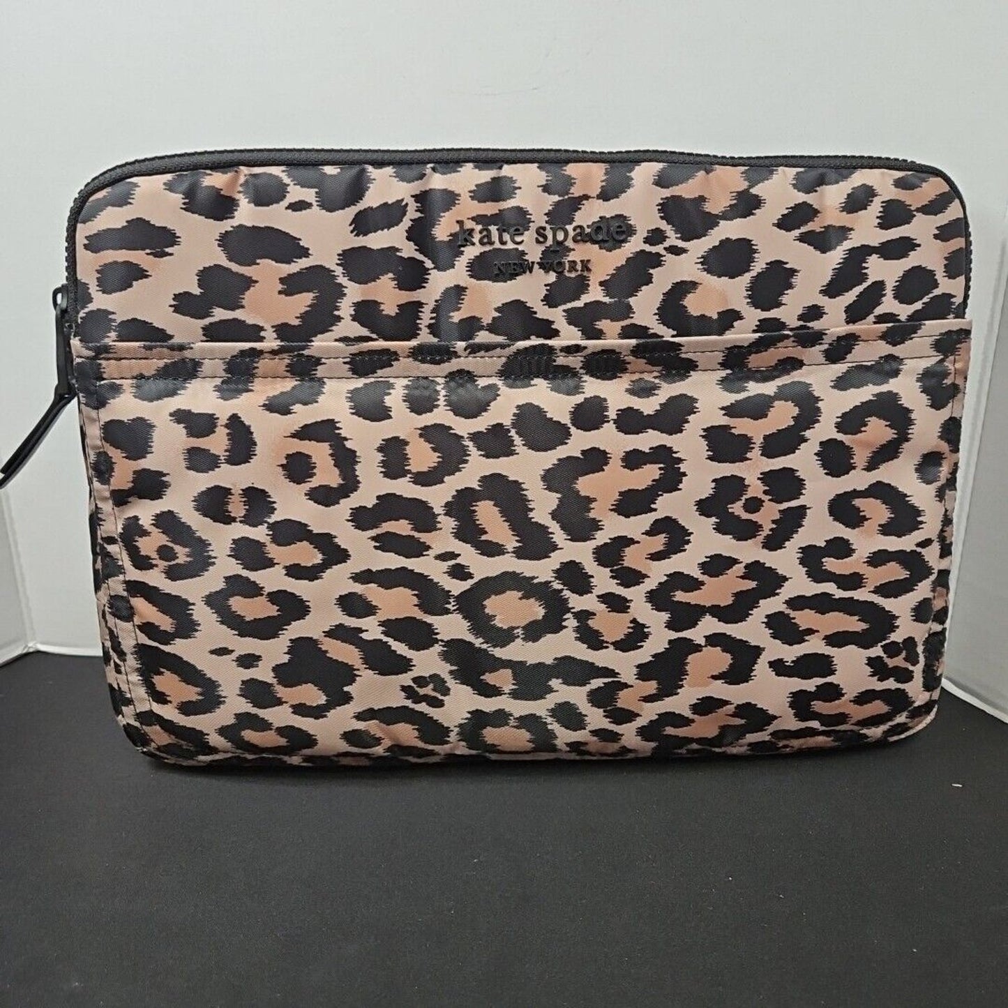 Kate Spade New York -Puffer Universal - Laptop Sleeve for 13”/14” Leopard Print