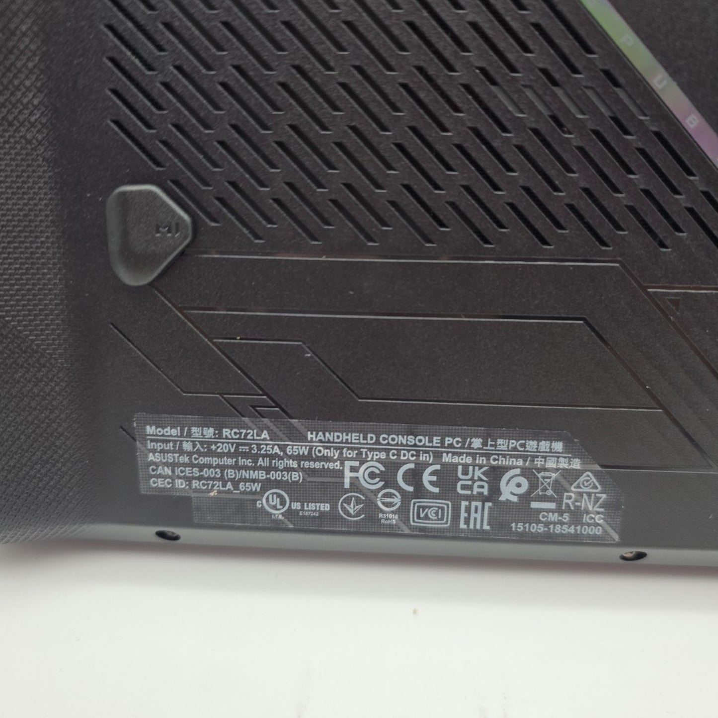 PARTS*READ* ROG Ally X 7" 120Hz FHD 1080p Gaming Handheld AMD Ryzen Z1 Extreme