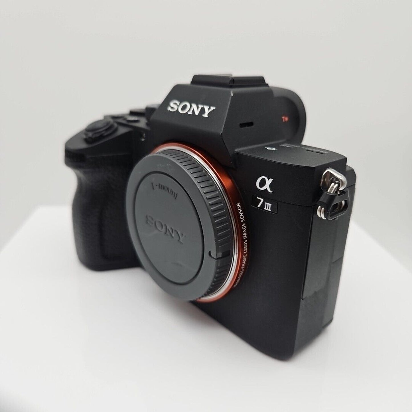 Sony Alpha a7III Mirrorless 24.2MP Digital Camera Body (ILCE-7M3) 403 Clicks