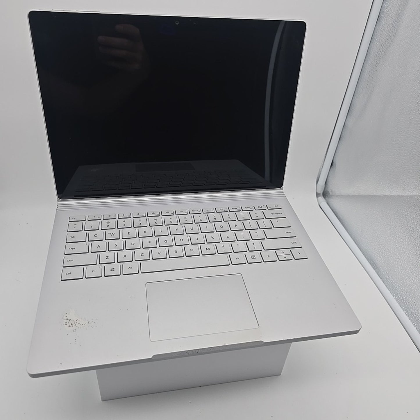 Microsoft Surface Book 2 13.5 I7-8650U GTX 1050 16GB 512GB 13" L67