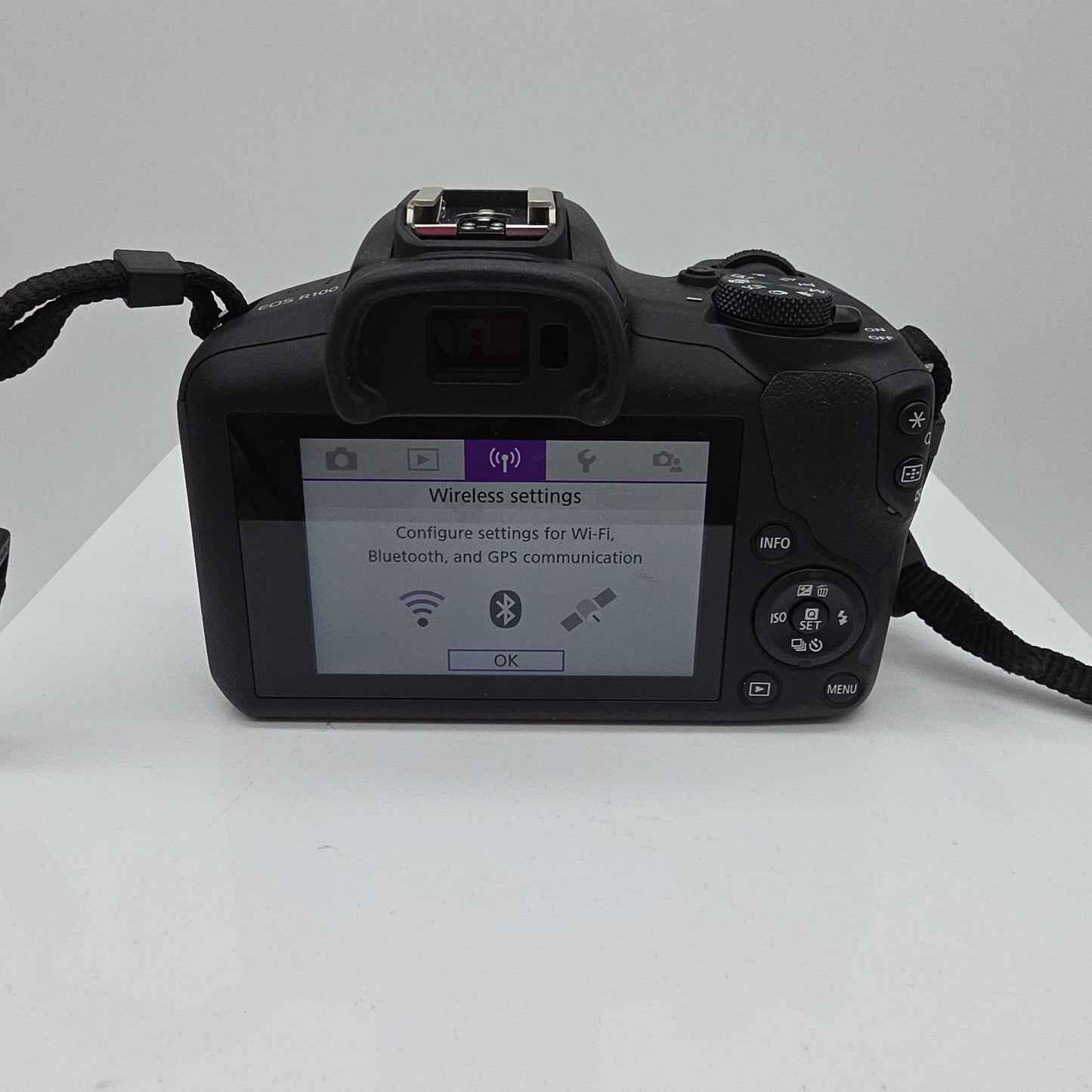Canon EOS R100 24.1MP Mirrorless Camera w/ RF-S 18-45mm f/4.5-6.3 IS STM Lens