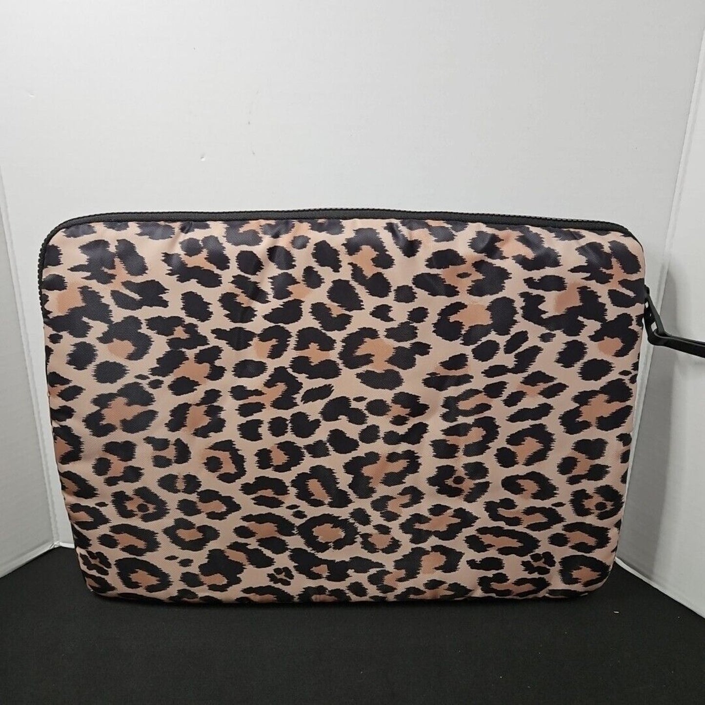 Kate Spade New York - Puffer Sleeve for up to 16" Laptop - Leopard Print