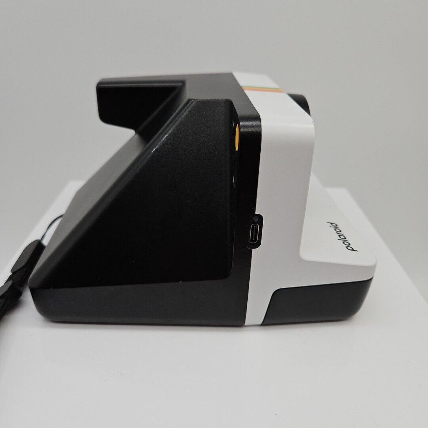 Polaroid Now i-Type Instant Camera - Black & White