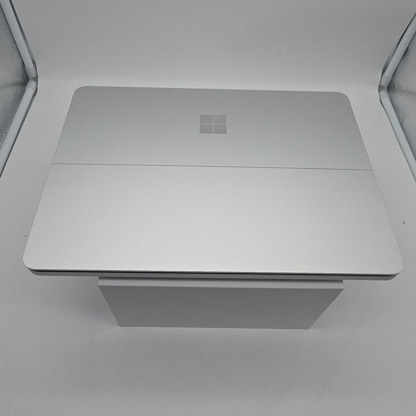 Microsoft - Surface Laptop Studio 2 - 14.4"- Intel Core i7 - 16GB - Rtx4050 L78