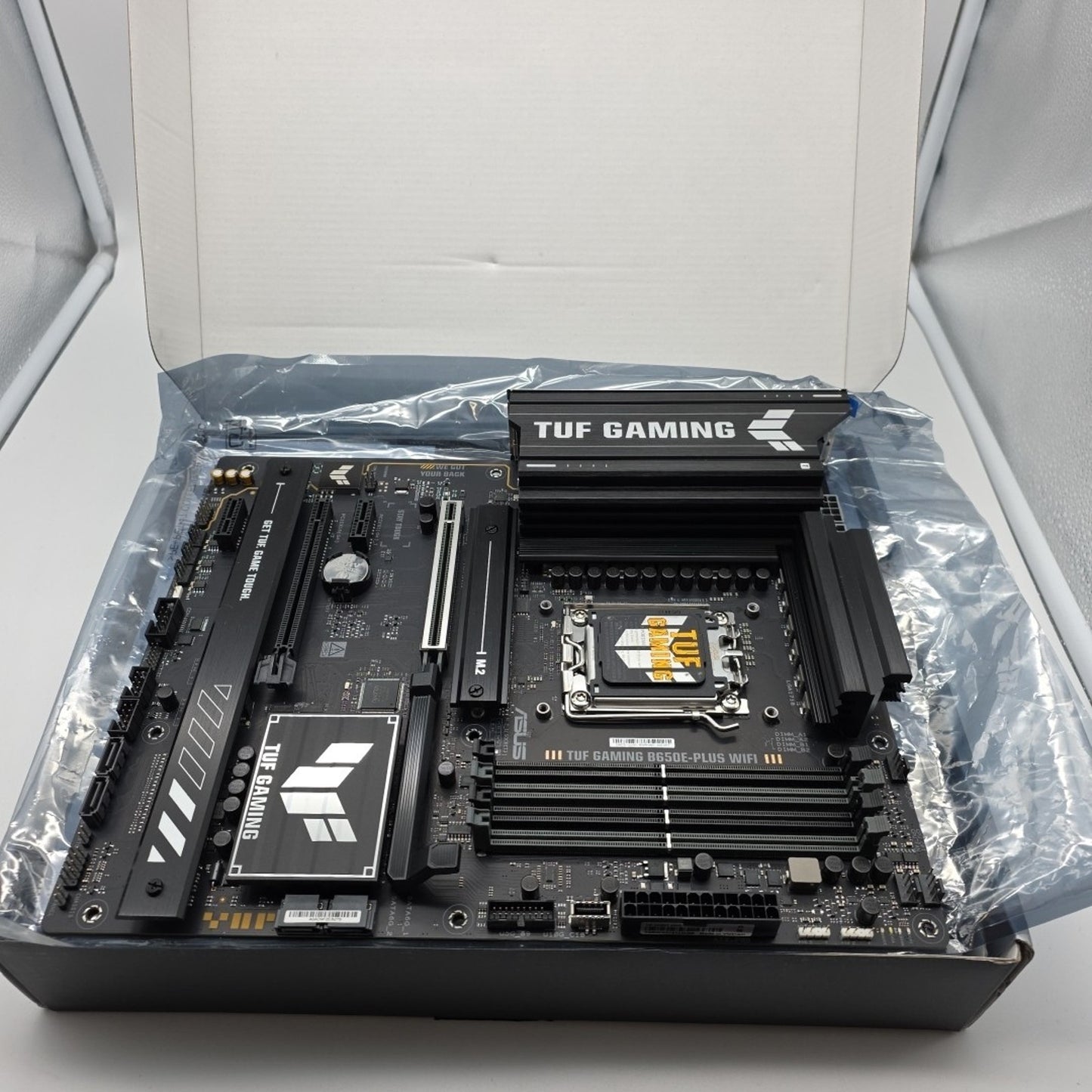 (BROKEN) ASUS TUF Gaming B650E-PLUS WiFi ATX Motherboard DDR5 PCIe 5.0 AM5