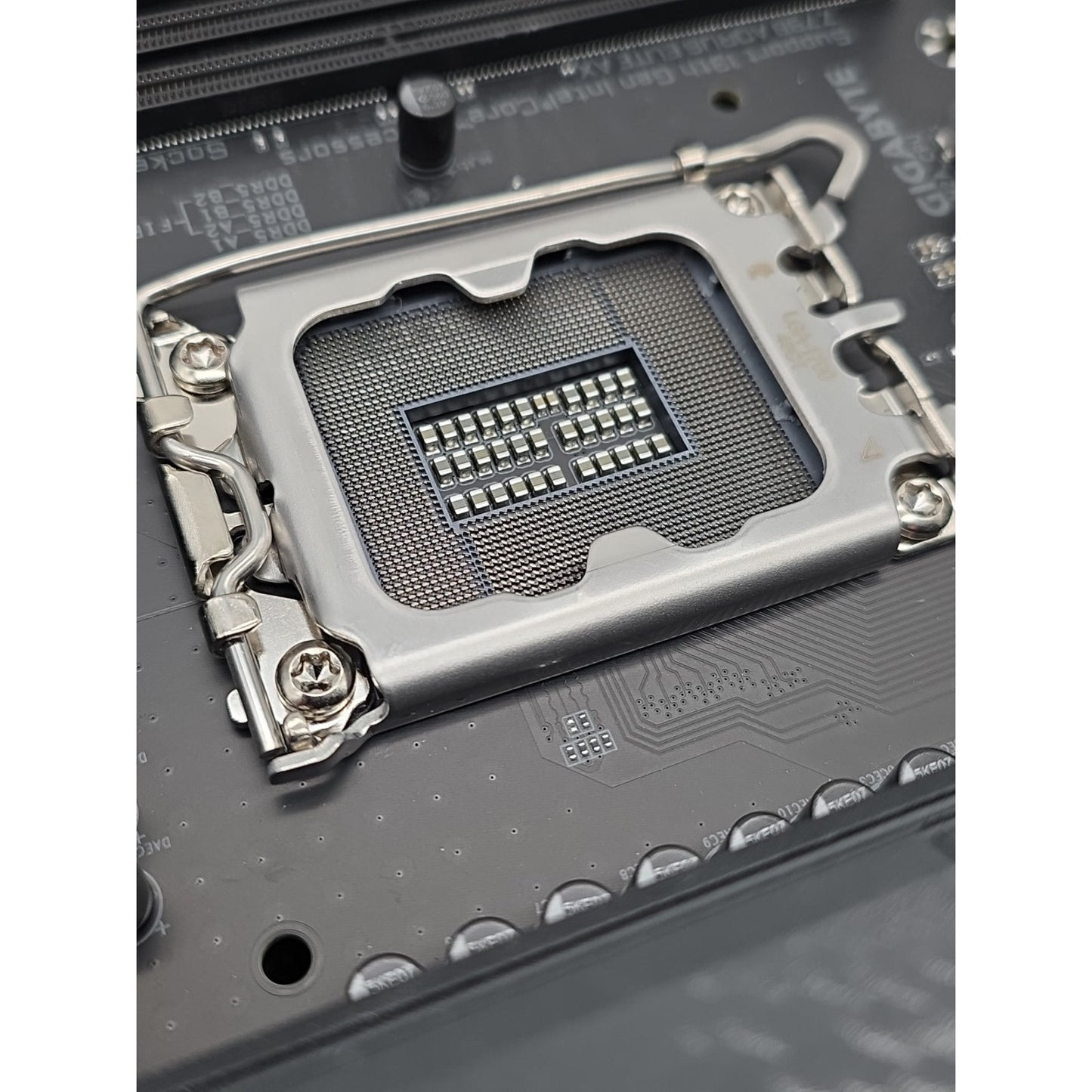 GIGABYTE Z790 AORUS ELITE AX LGA 1700 Intel Z790 ATX Motherboard BENT PINS