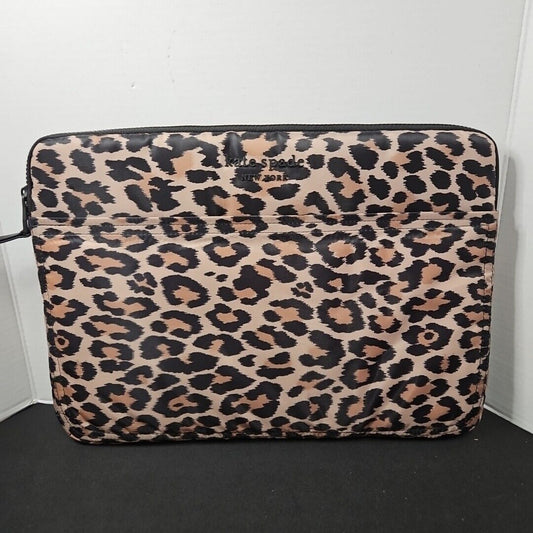 Kate Spade New York - Puffer Sleeve for up to 16" Laptop - Leopard Print