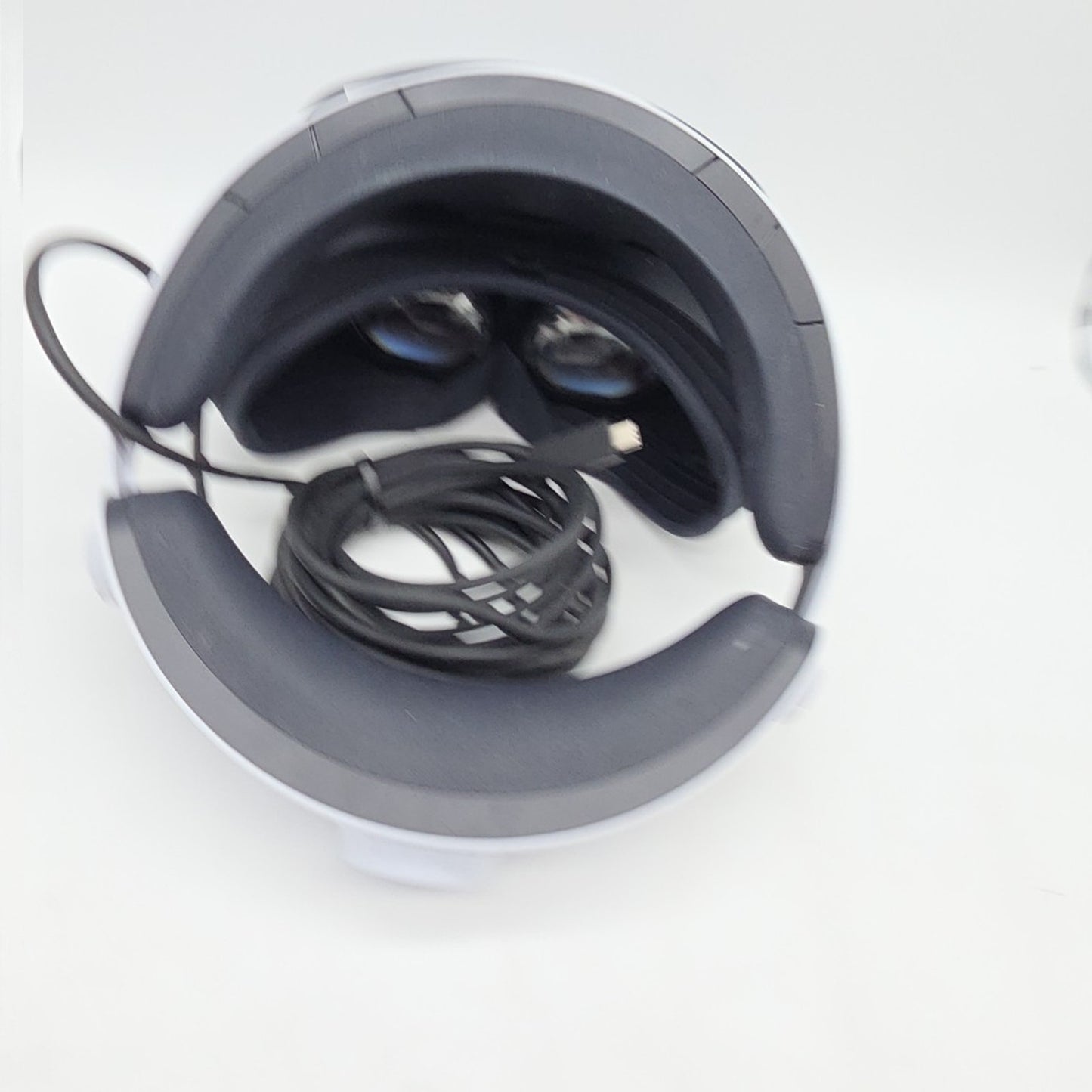 Sony PlayStation PS5 VR2 HEADSET ONLY - CFI-ZVR1 - NO CONTROLLERS- SMOKE SCENT