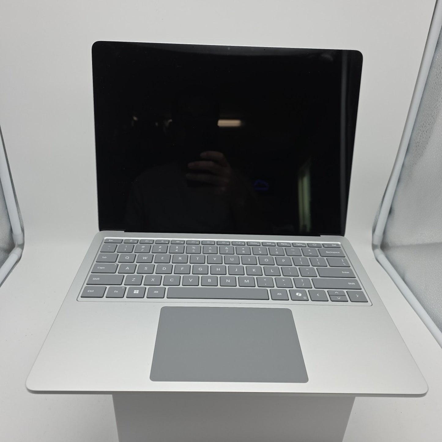 Microsoft Surface Laptop 2024 13.8" Touch, 16GB, 512GB - Platinum L83