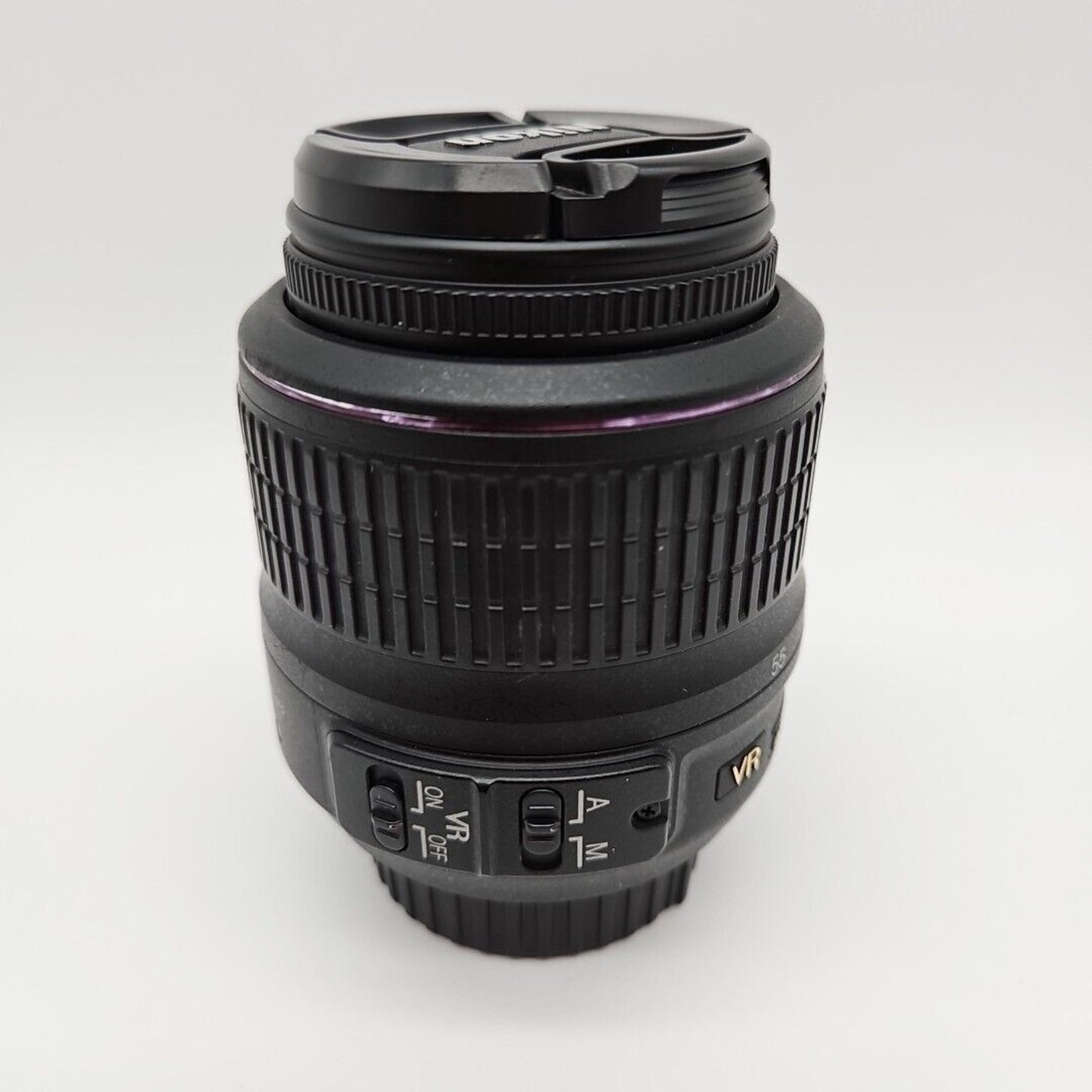 Nikon AF-S DX NIKKOR 18-55mm f/3.5-5.6G VR Standard Zoom Lens F Mount