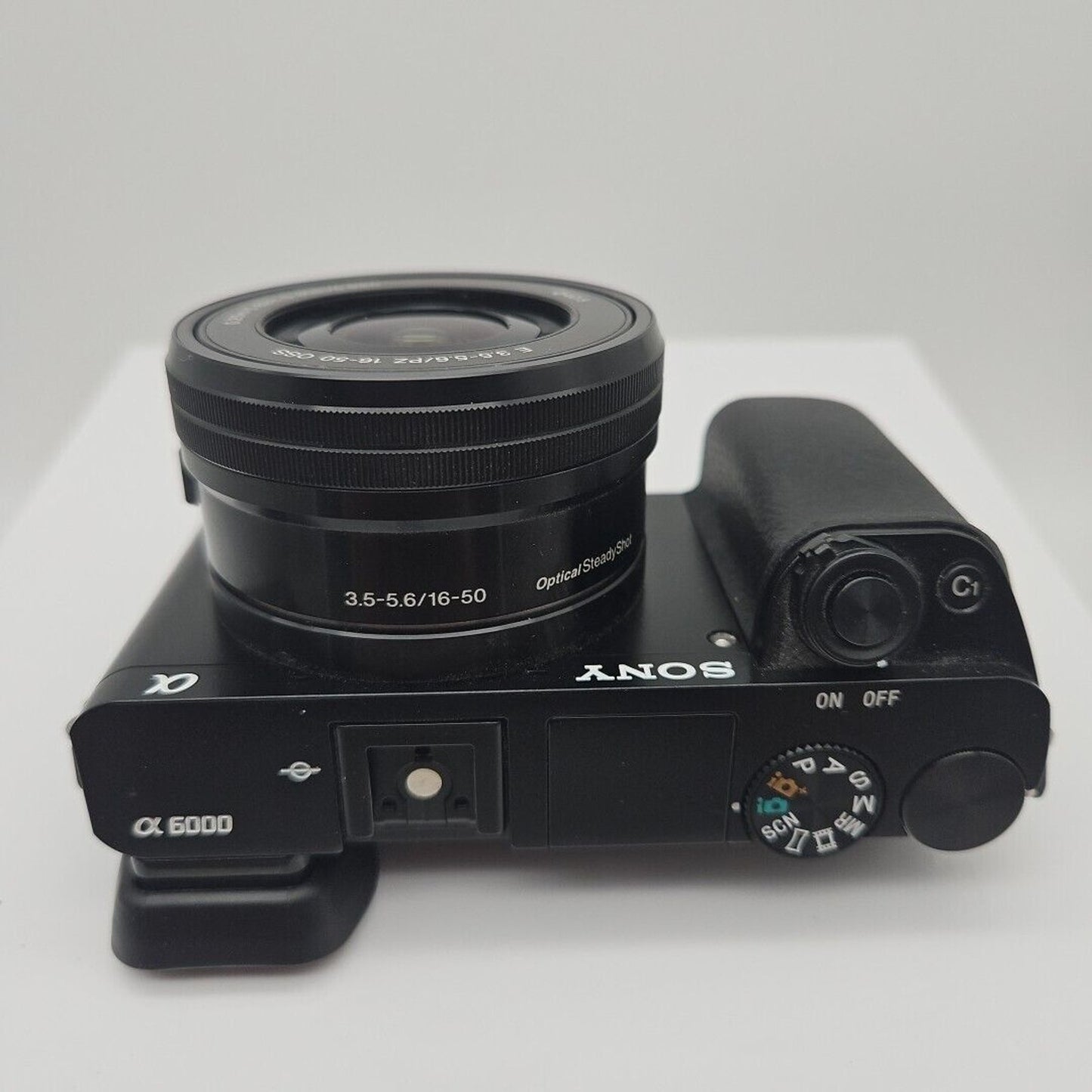 Sony Alpha A6000 24.3MP Digital Camera with 16-50mm Lens Shutter Count: 94