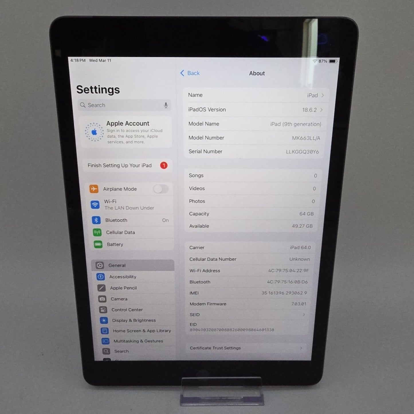 Apple iPad 9th Gen. 10.2" A2603 64GB Wifi Cellular Unlocked Space Gray 30Y6