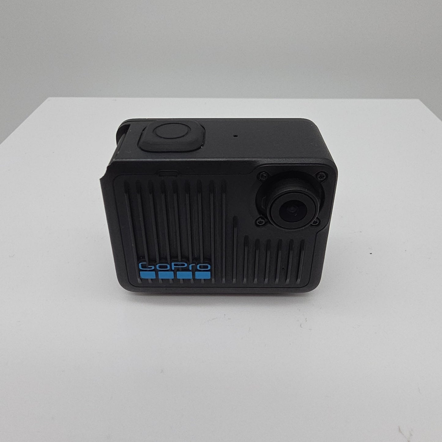 GoPro HERO 2024 AMFR1 4K Action Camera DEFECT- MISSING LENS COVER DOOR