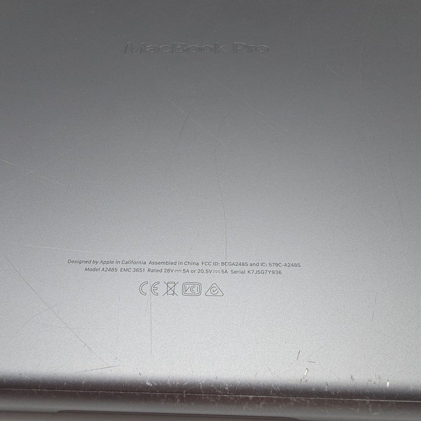 2021 Apple MacBook Pro 16" M1 Pro 10-CPU 16-GPU 16GB RAM 512GB SSD Gray L204