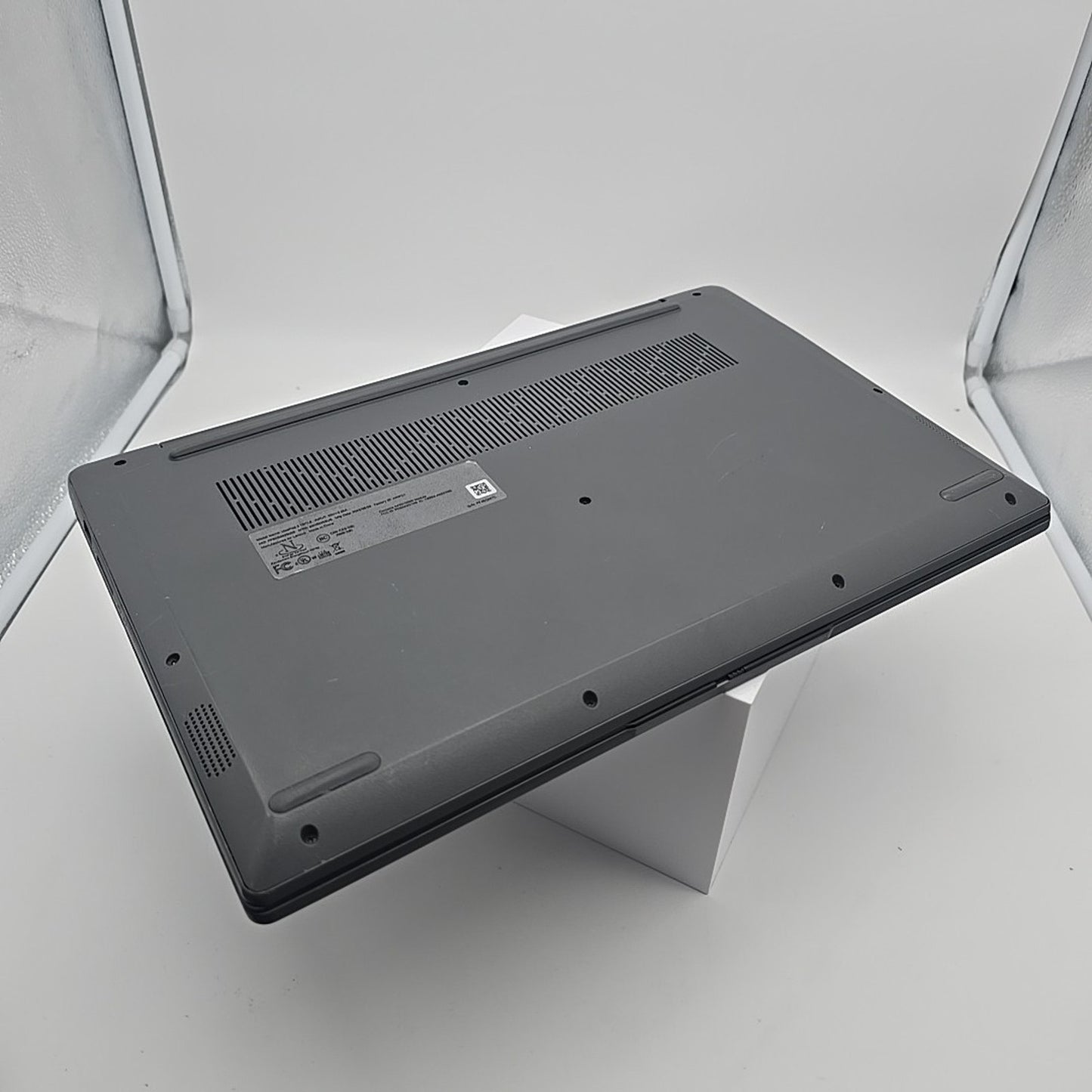 Lenovo IdeaPad 3i 15.6" Touchscreen FHD Core 5 8GB 512 GB SSD W11 L6
